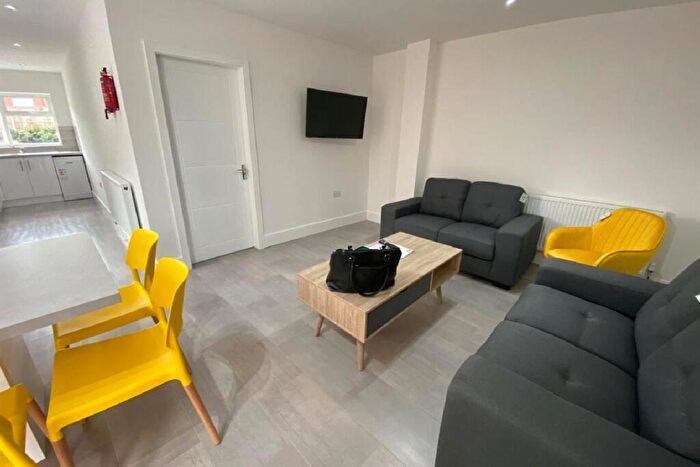 7 Bedroom House To Rent In Queens Road (D), Beeston, Birmingham, Nottinghamshire, NG9