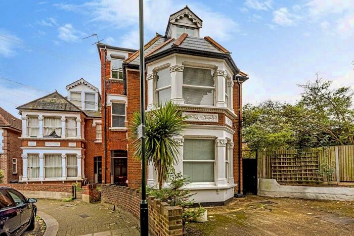 1 Bedroom Flat To Rent In Denton Road, Twickenham, TW1