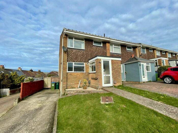 3 Bedroom Semi-Detached House To Rent In Tarring Close, South Heighton, Newhaven, BN9