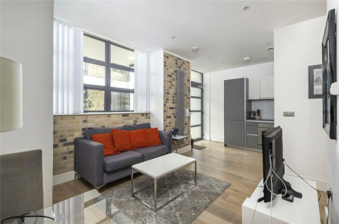 Flat To Rent In Carlow Street, Camden, NW1