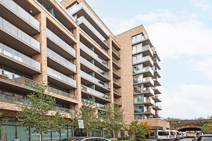 2 Bedroom Flat For Sale In Vega House, Hemming Street, Bethnal Green, London, E1