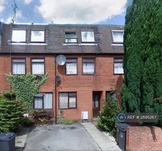 1 Bedroom Flat To Rent In First Floor, London, N22