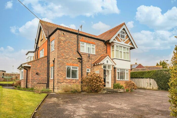 1 Bedroom Flat For Sale In Stockcroft Road, Balcombe, Haywards Heath, RH17