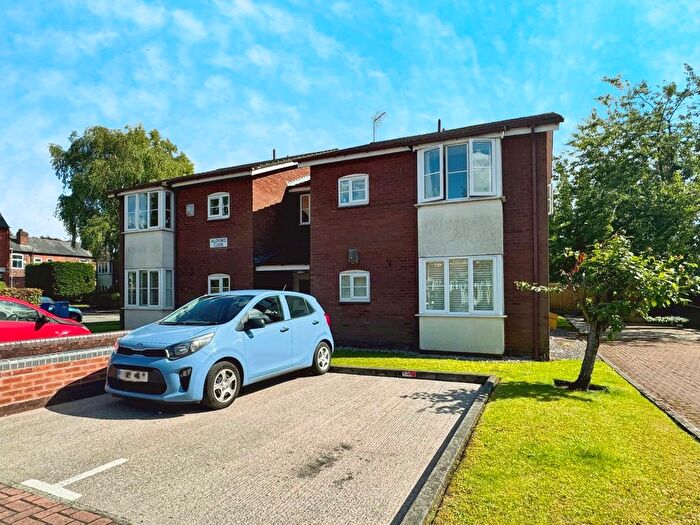 1 Bedroom Flat To Rent In Aldford Close, Didsbury, Manchester, M20