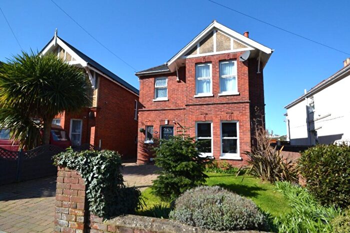 4 Bedroom Detached House For Sale In West Hill Road, Ryde, Isle Of Wight, PO33