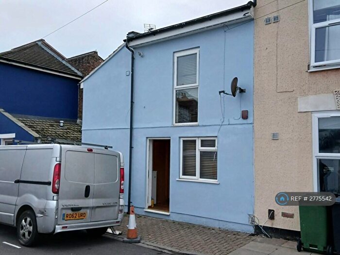 2 Bedroom End Of Terrace House To Rent In Cleveland Road, Southsea, PO5