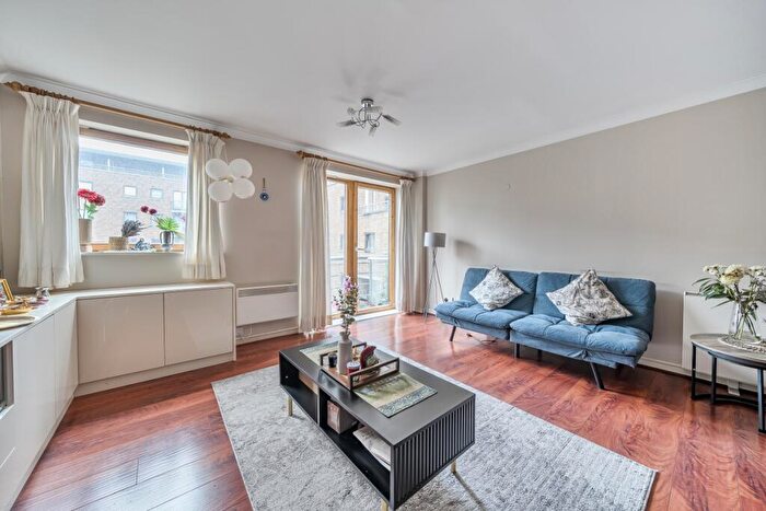 2 Bedroom Flat For Sale In Meridian Place London, E14