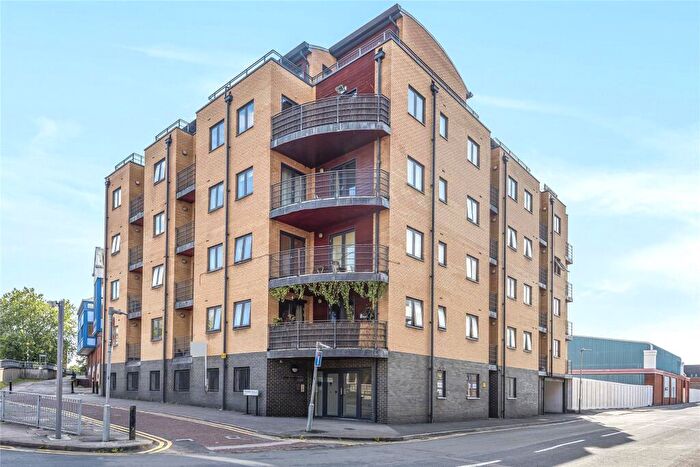 1 Bedroom Apartment To Rent In The Chatham, Thorn Walk, Reading, Berkshire, RG1