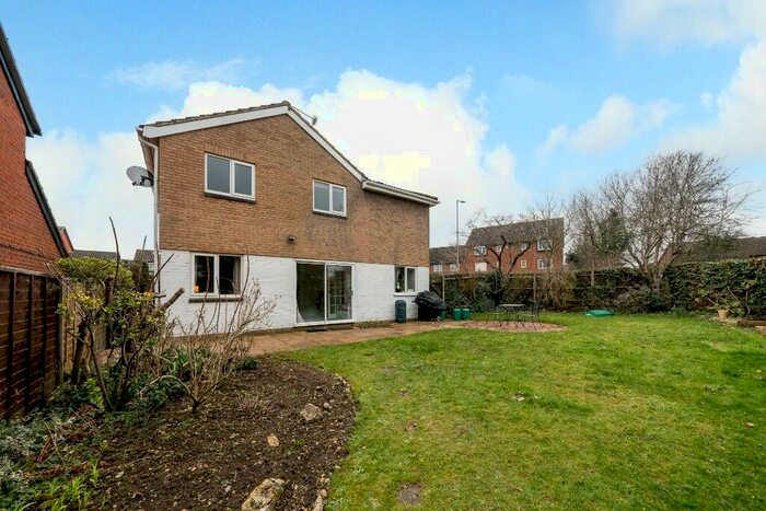 4 Bedroom Detached House To Rent In Craiglands, St. Albans, Hertfordshire, AL4