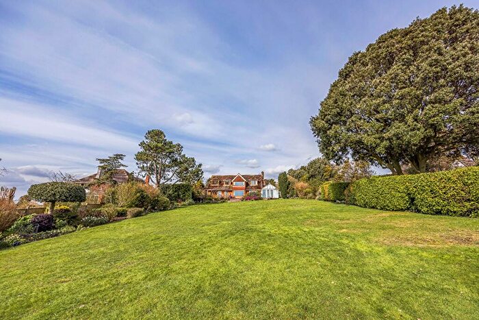 5 Bedroom Detached House For Sale In Skew Road, Fareham, PO17