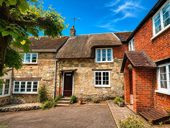 3 Bedroom Cottage For Sale In High Street, Hindon, SP3