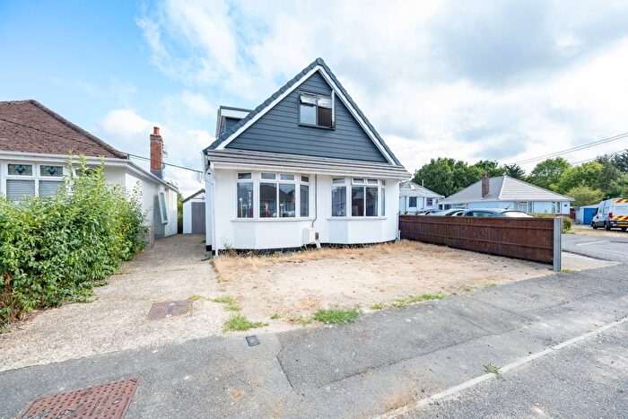 5 Bedroom Detached House For Sale In Downs Park Avenue, Totton, Southampton, SO40