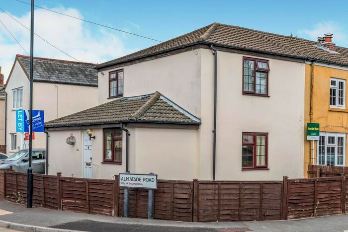 Property To Rent In Almatade Road, Bitterne, SO18