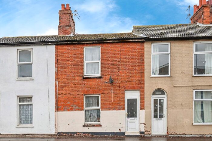2 Bedroom Terraced House For Sale In Camden Road, Great Yarmouth, NR30