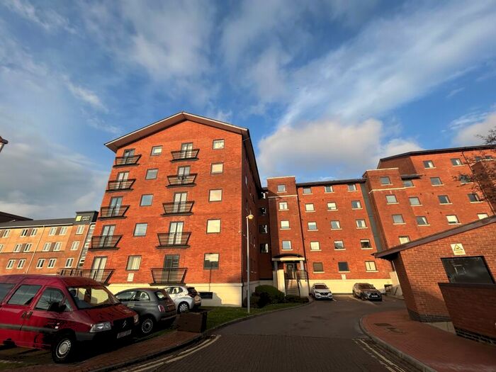2 Bedroom Apartment To Rent In Henke Court, Cardiff, CF10