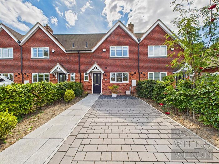 2 Bedroom Semi-detached House For Sale In Skinners Lane, Catsfield, TN33