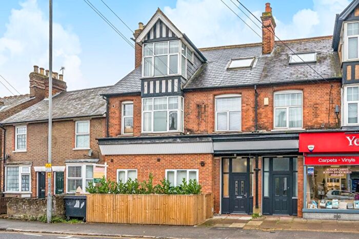 1 Bedroom Flat For Sale In Chesham, Buckinghamshire, HP5