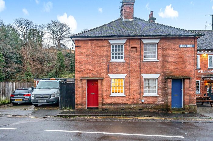 2 Bedroom Semi Detached House For Sale In Abbey Street, Farnham, Surrey, GU9