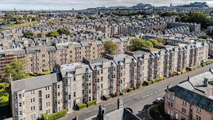 1 Bedroom Apartment For Sale In Learmonth Grove, Edinburgh, EH4
