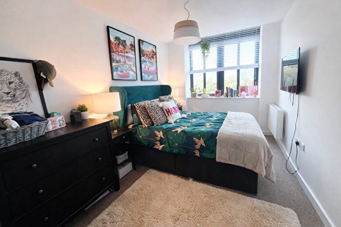 1 Bedroom Apartment For Sale In Water Street, Stockport, SK1