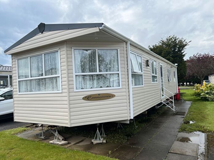 3 Bedroom Mobile/park Home For Sale In Southview Leisure Park, Skegness, PE25