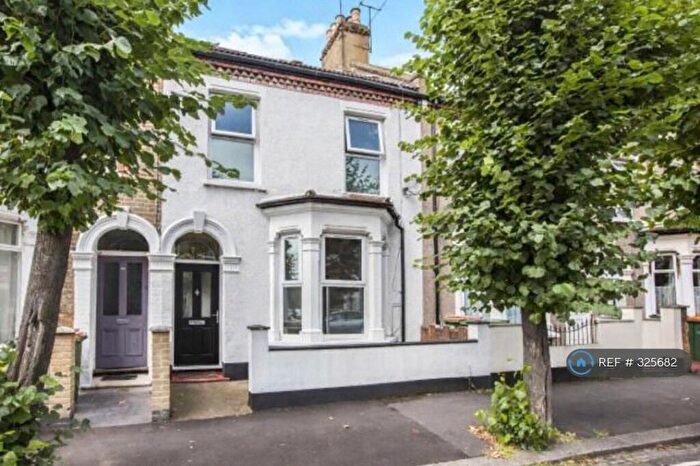 4 Bedroom Terraced House To Rent In Warwick Road, London, E15