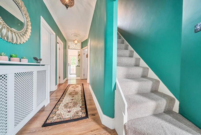 2 Bedroom Bungalow For Sale In Lone Valley, Widley, PO7