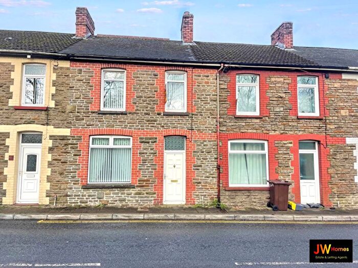 3 Bedroom Property For Sale In Sir Ivors Road, Pontllanfraith, NP12