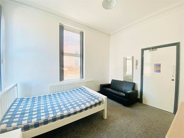 1 Bedroom Apartment To Rent In Park Road, Nottingham, NG7