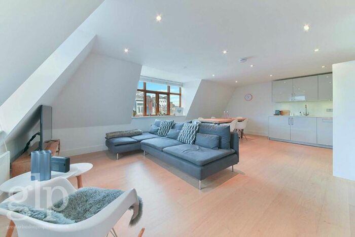 2 Bedroom Flat To Rent In D`Arblay Street, Soho, W1F