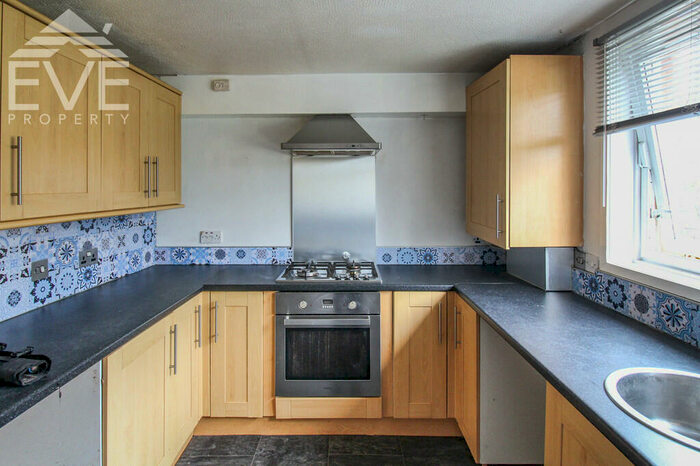 3 Bedroom Flat To Rent In Waulking Mill Road, Faifley, Clydebank, G81