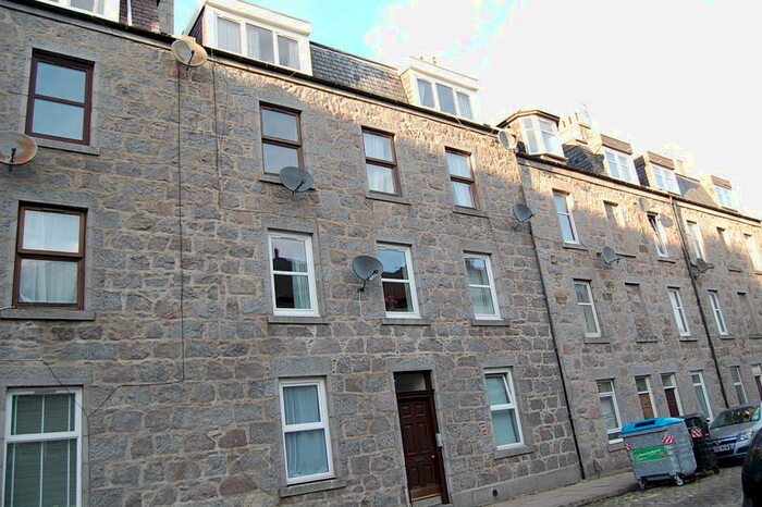 1 Bedroom Flat To Rent In Kintore Place, Rosemount, Aberdeen, Aberdeen, AB25