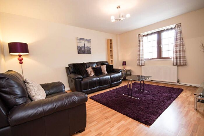 2 Bedroom Flat To Rent In Thistle Lane, City Centre, Aberdeen, AB10
