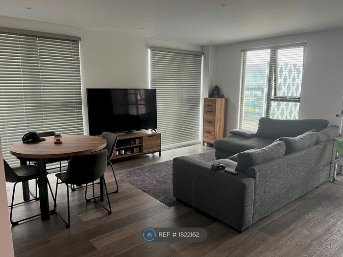 2 Bedroom Flat To Rent In , Media City Uk, M50