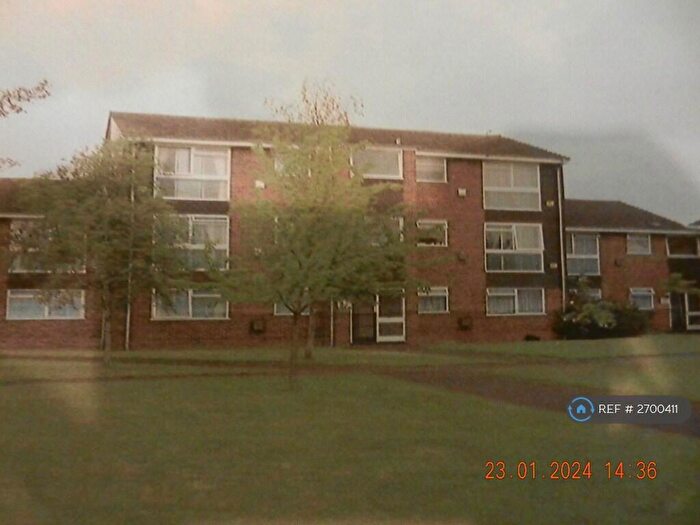2 Bedroom Flat To Rent In Langley, Slough, SL3
