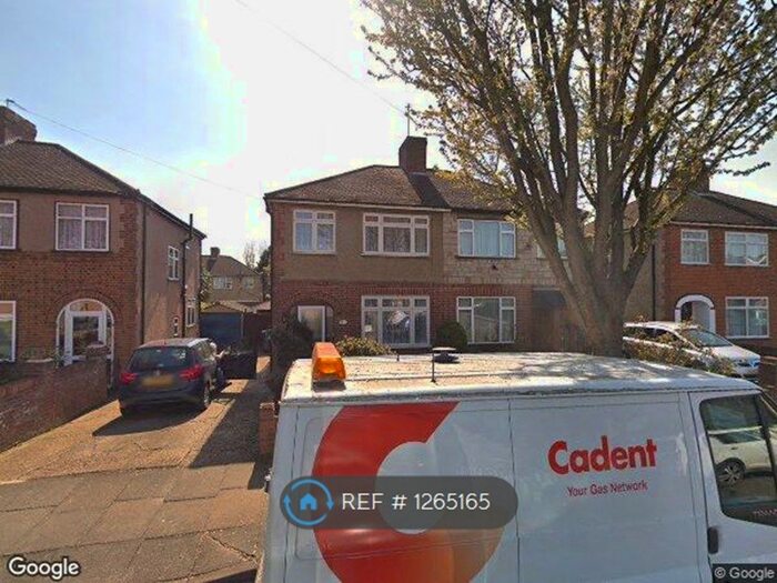 Studio To Rent In Parkfield Avenue, Northolt UB5