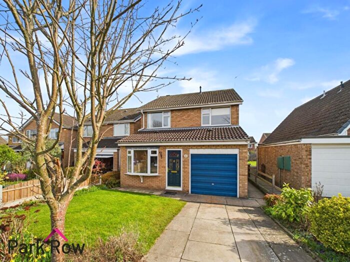 4 Bedroom Detached House For Sale In Orchard Close, South Milford, Leeds, LS25
