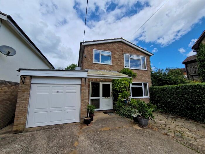 3 Bedroom Detached House For Sale In Church Lane, Oving, Aylesbury, HP22