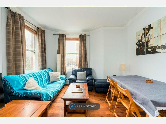 3 Bedroom Flat To Rent In Stamford Hill Mansions, London, N16