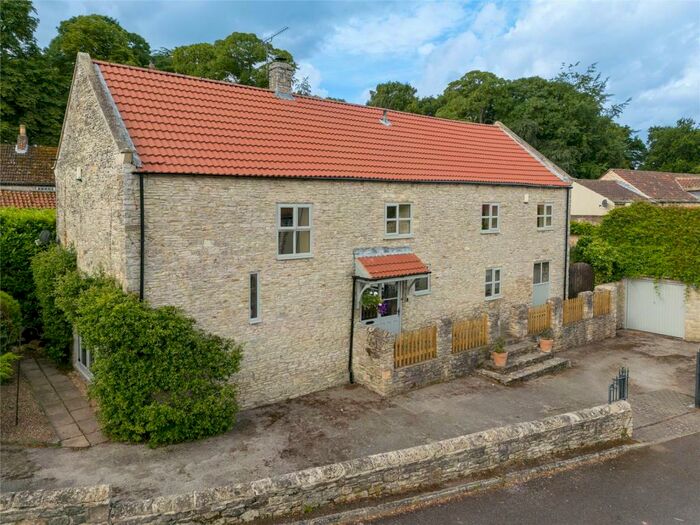 4 Bedroom Barn Conversion For Sale In Womersley, Doncaster, North Yorkshire, DN6