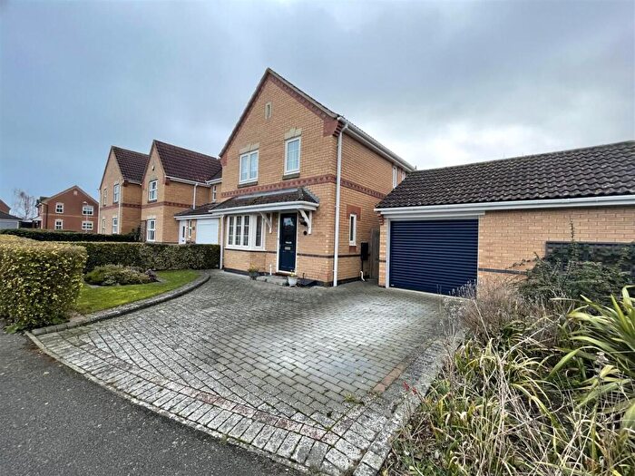 3 Bedroom Detached House For Sale In Needham Road: Morton, PE10