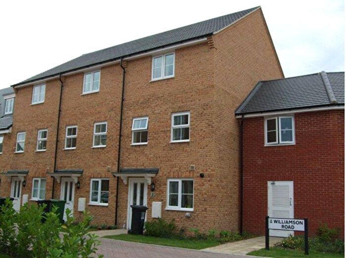 4 Bedroom Detached House For Sale In Williamson Road, Watford, Hertfordshire, WD24