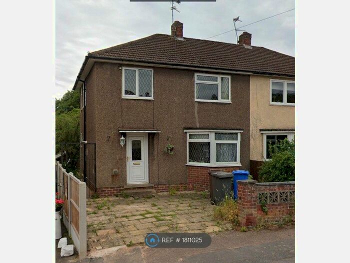 3 Bedroom Semi-Detached House To Rent In Greenwich Drive South, Derby, DE22