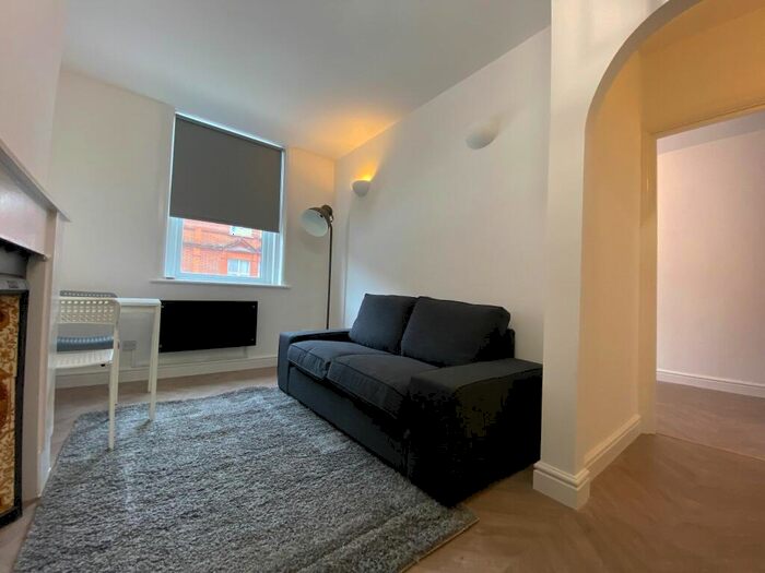 2 Bedroom Apartment To Rent In Double Bedroom Flat High Road, Willesden, NW10