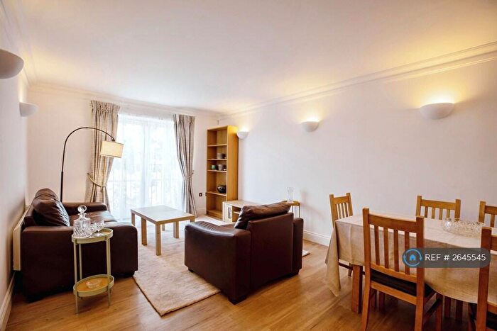 2 Bedroom Flat To Rent In Lordship Lane, London, SE22