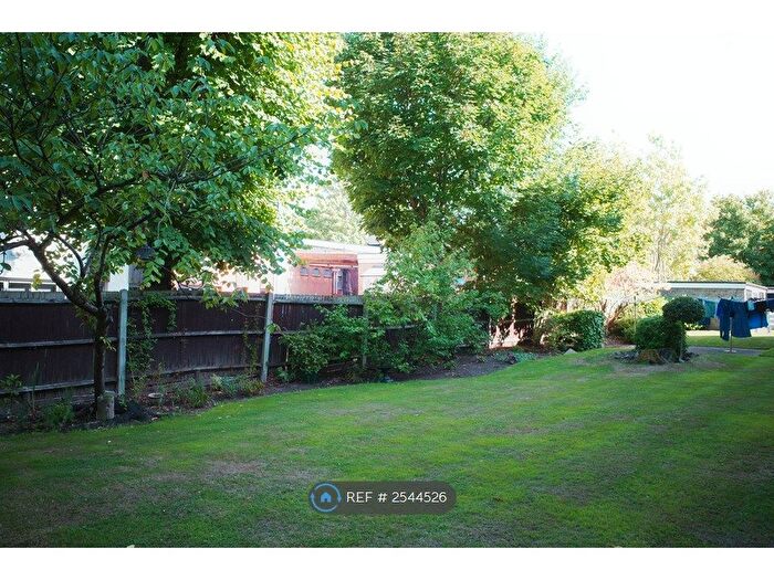 1 Bedroom Flat To Rent In Fairlea Place, London, W5