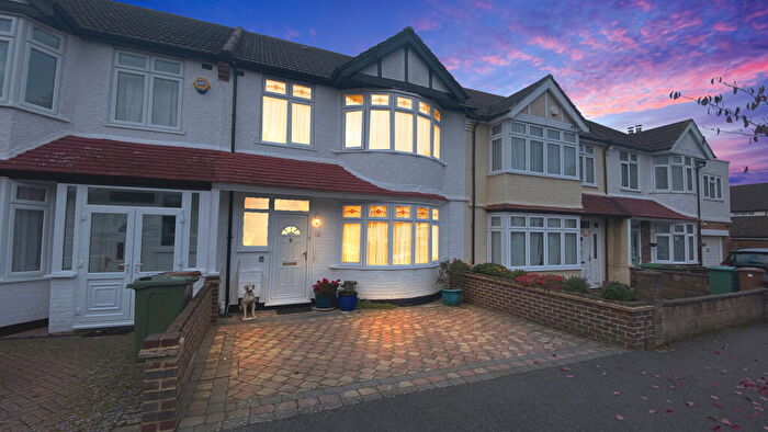 3 Bedroom Terraced House For Sale In Wallington, Surrey, SM6
