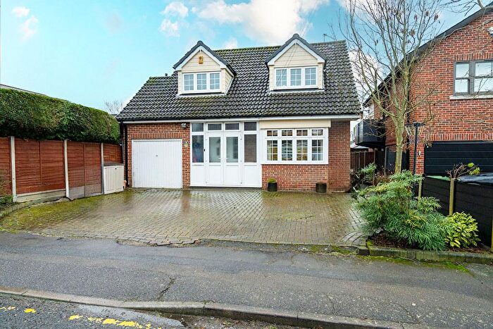 4 Bedroom Detached House For Sale In Bellevue Road, Billericay, CM12