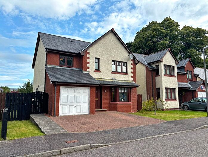 4 Bedroom Detached House For Sale In Glenlochy Road, Fort William, PH33