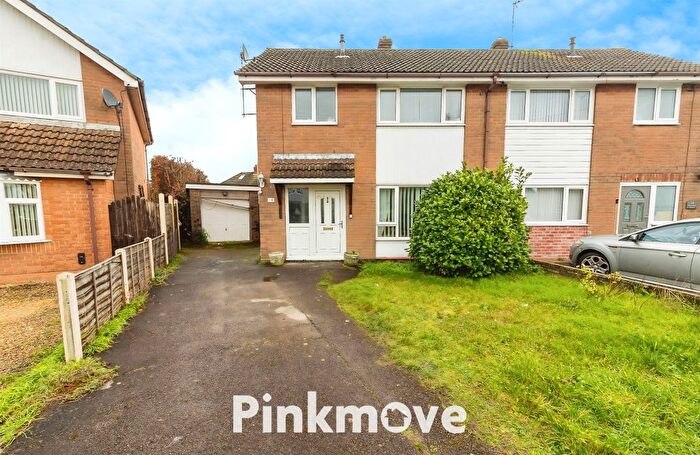 3 Bedroom Semi-Detached House For Sale In Tennyson Road, Caldicot, NP26